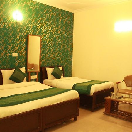 Hotel Smart Plaza نيودلهي المظهر الخارجي الصورة