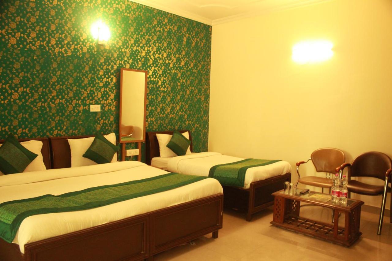 Hotel Smart Plaza نيودلهي المظهر الخارجي الصورة