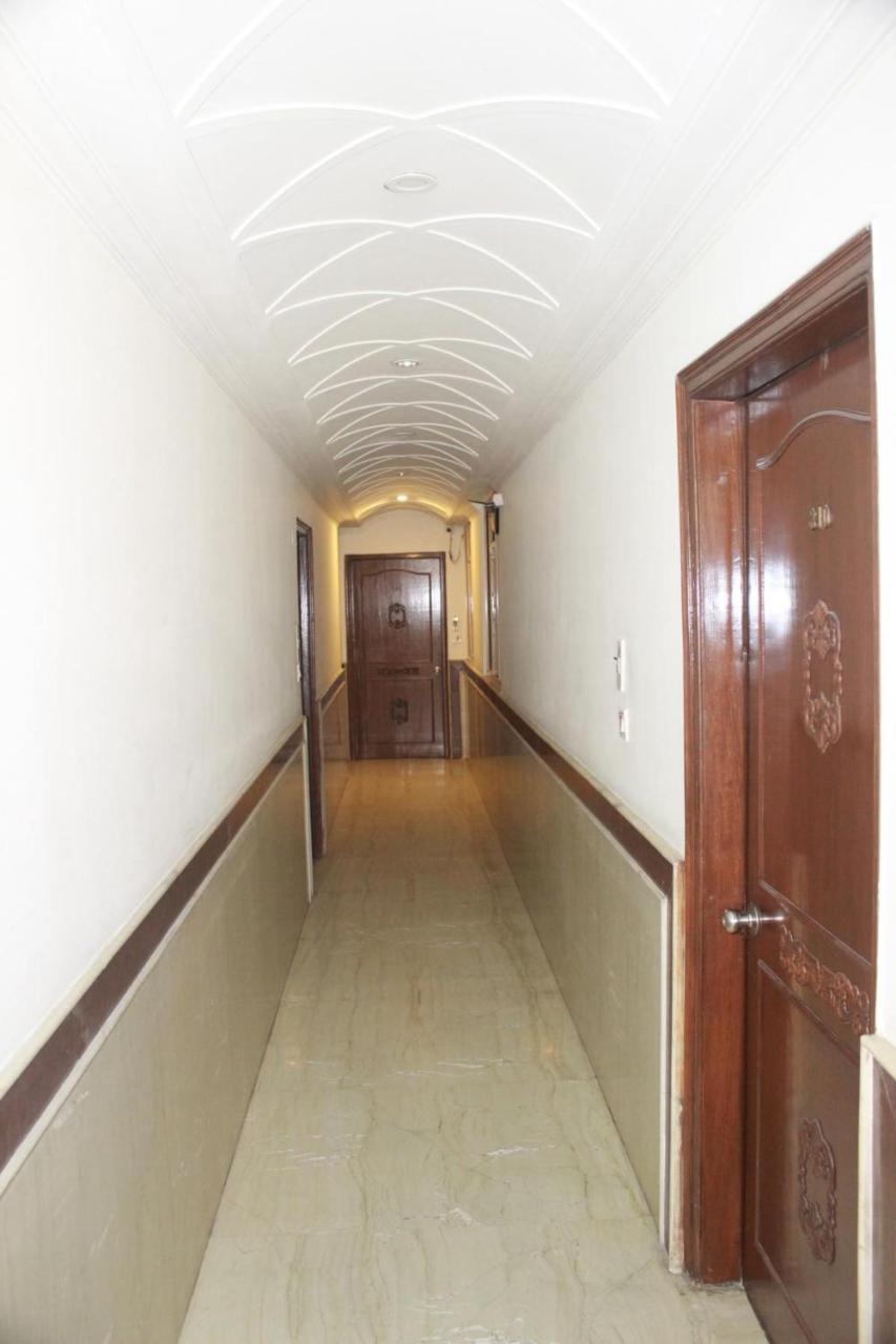 Hotel Smart Plaza نيودلهي المظهر الخارجي الصورة