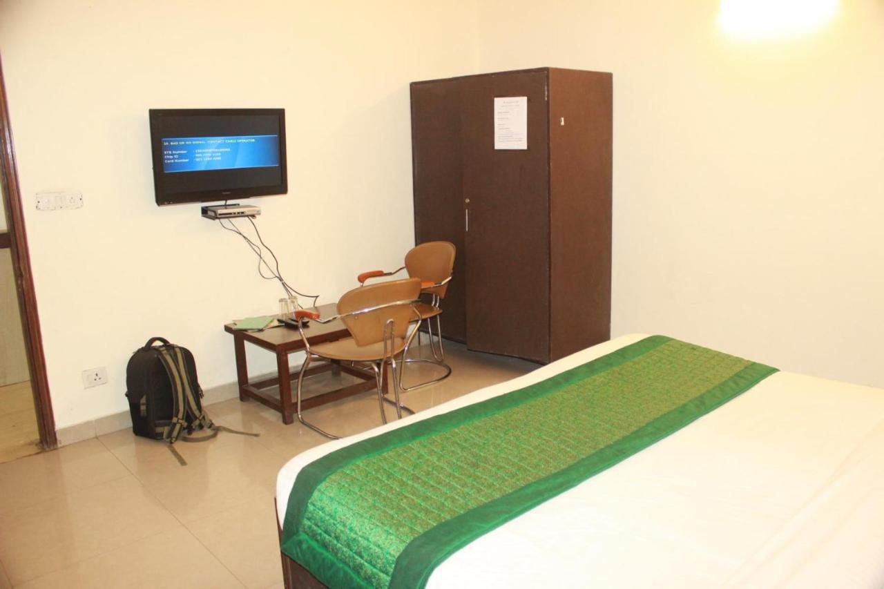 Hotel Smart Plaza نيودلهي المظهر الخارجي الصورة